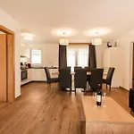 Dorf Alpenleben By Alpentravel מלון דירות