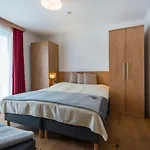 Dorf Alpenleben By Alpentravel מלון דירות וואגריין