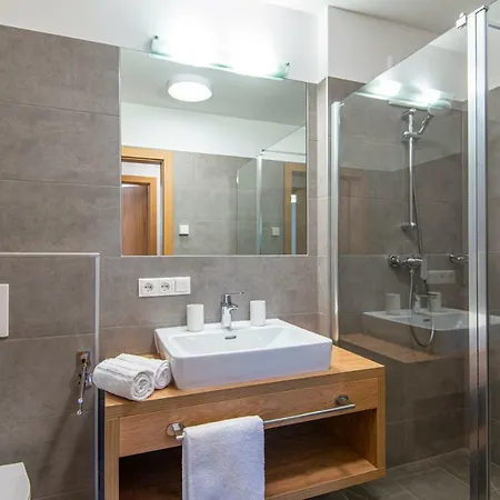 Aparthotel Dorf Alpenleben By Alpentravel 4*